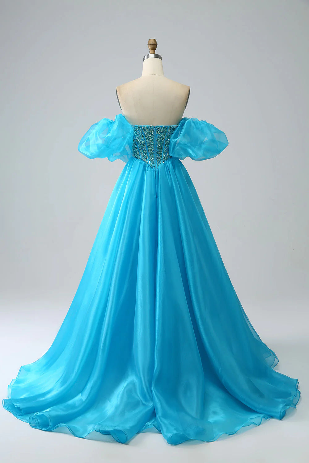 Vestido de fiesta con corsé de cuentas y mangas desmontables